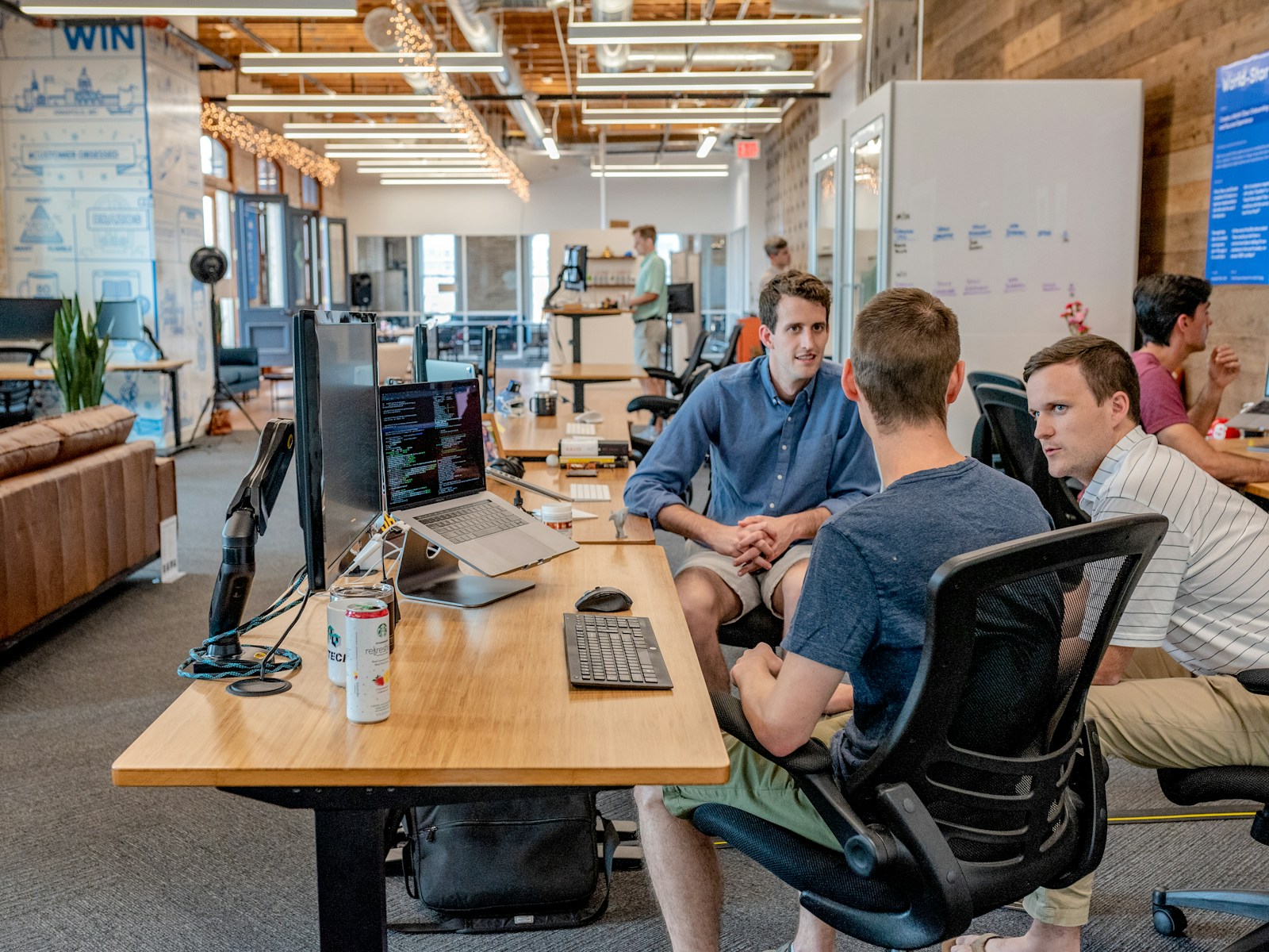 Client reach session with lattice board on screen